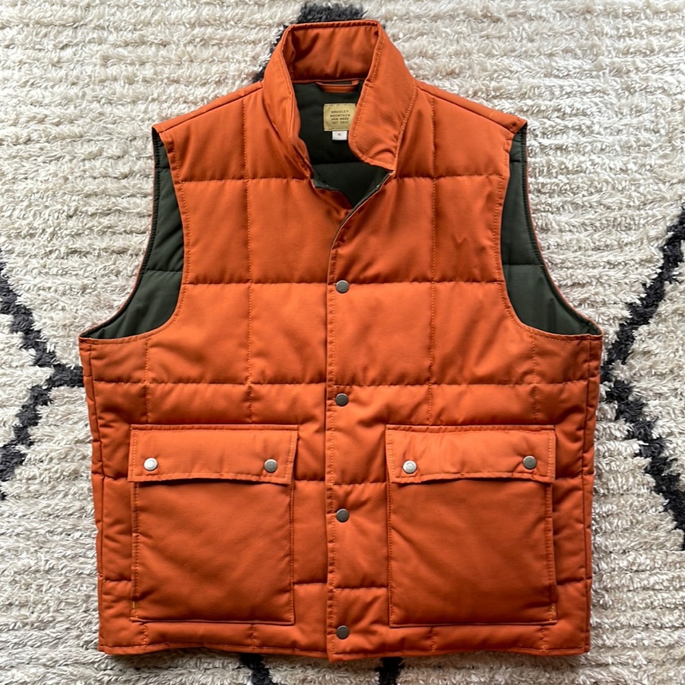 Men’s Bradley Mountain Navigator Vest - Campfire Orange